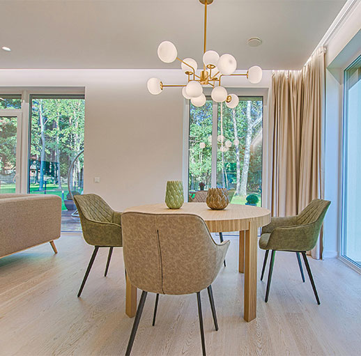 Clean living room by our Oshawa painters and cleaners